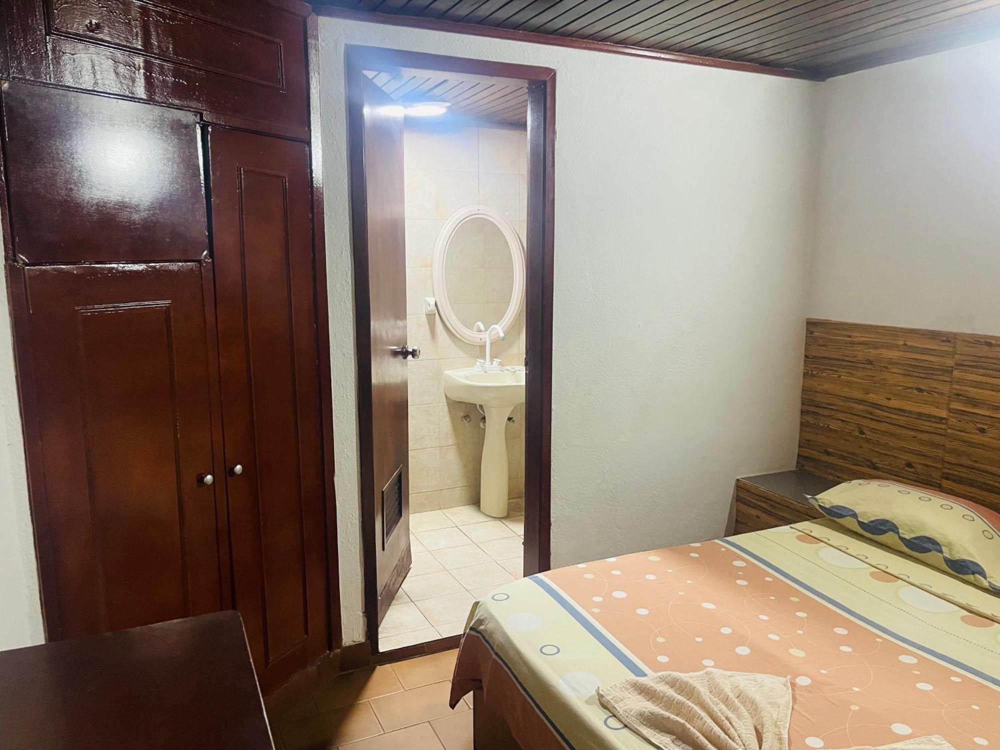 Hotel Brisas Del Mar 2022 Catia La Mar Екстер'єр фото