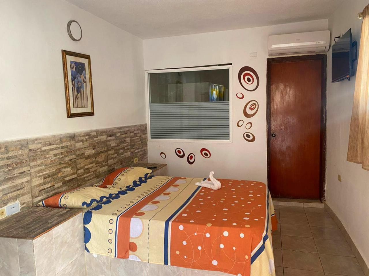 Hotel Brisas Del Mar 2022 Catia La Mar Екстер'єр фото