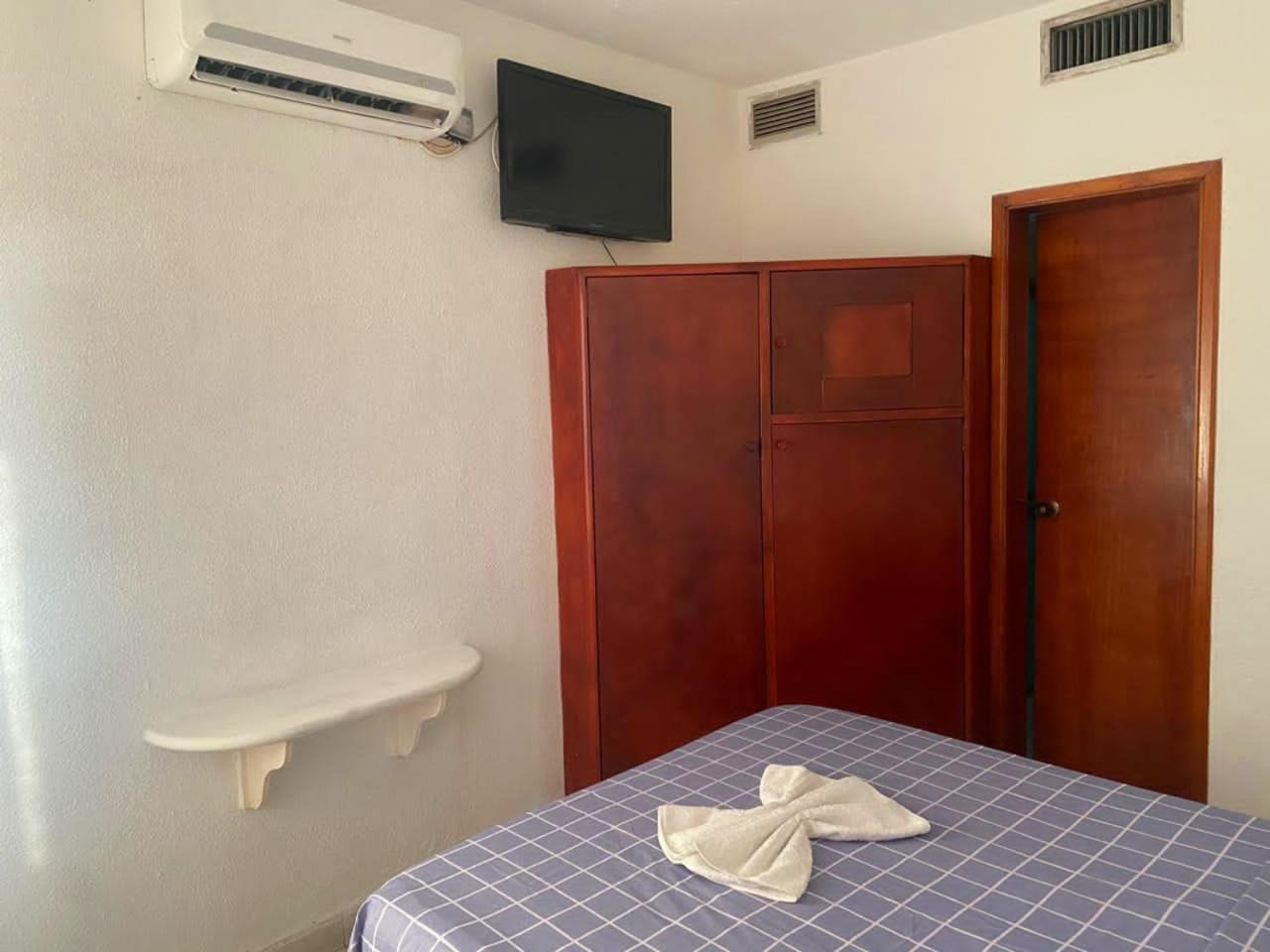 Hotel Brisas Del Mar 2022 Catia La Mar Екстер'єр фото